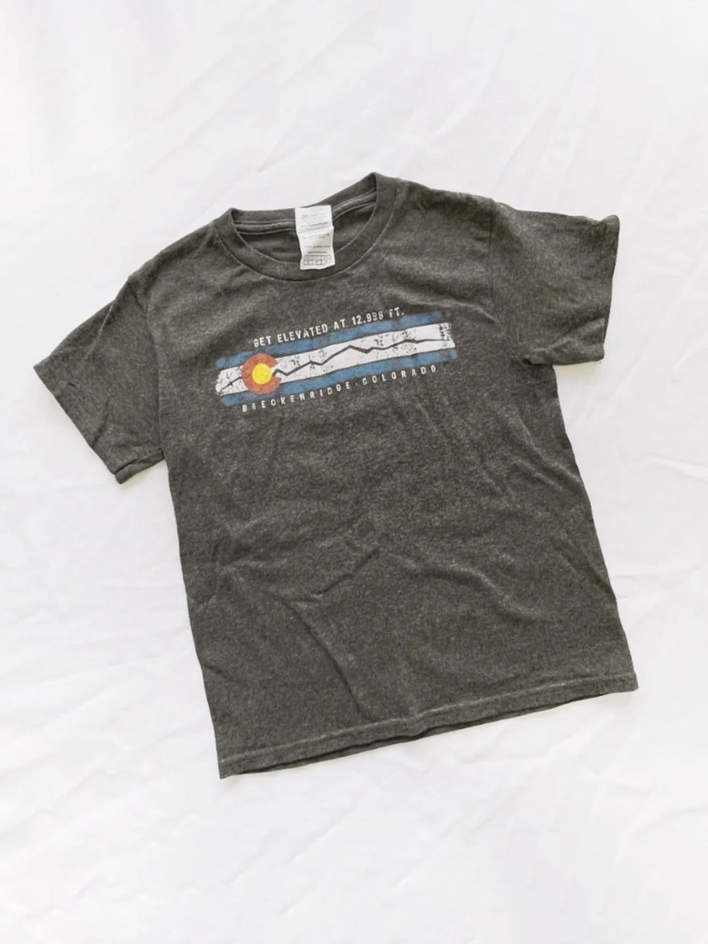 heather grey Colorado state graphic tee